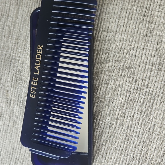 Estee Lauder 5 Piece Skincare Set Plus Cosmetic Pouch & Comb/Mirror - Picture 7 of 8